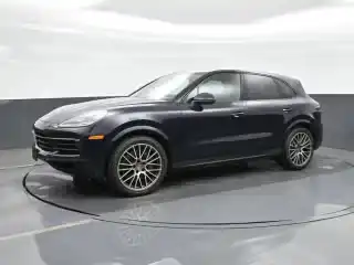 2023 Porsche Cayenne Platinum Edition S's photo