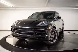 2023 Porsche Cayenne Platinum Edition's photo