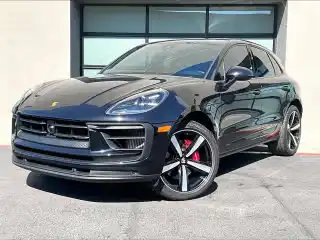 2024 Porsche Macan S's photo