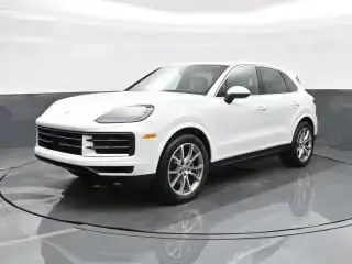 2026 Porsche Cayenne Base photo 1