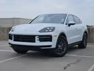 2026 Porsche Cayenne Base's photo