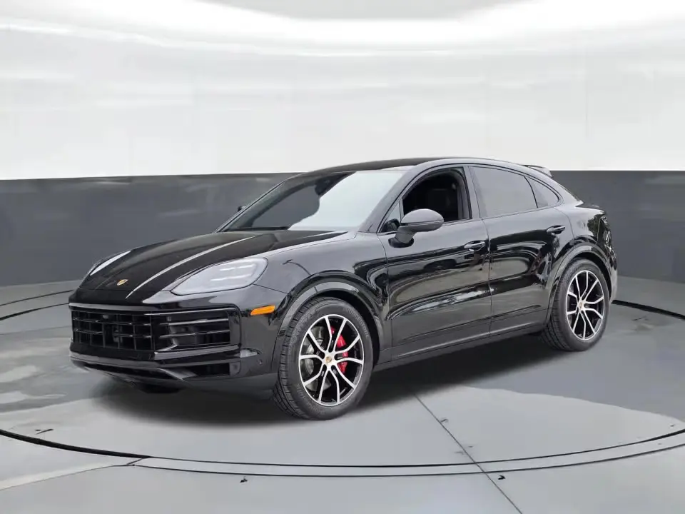 2026 Porsche Cayenne S photo 3