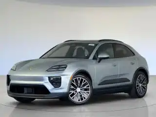 2025 Porsche Macan Macan Electric's photo