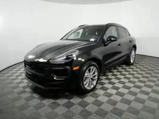 2026 Porsche Macan T's photo
