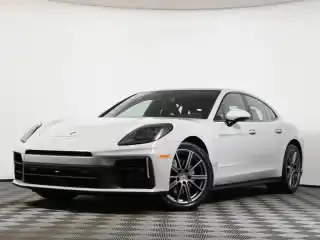 2026 Porsche Panamera 4's photo