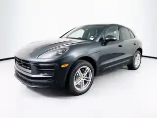 2026 Porsche Macan Base's photo