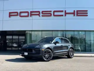 2026 Porsche Macan Base's photo