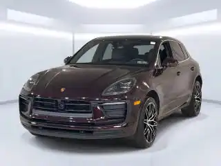 2026 Porsche Macan T's photo