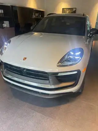2026 Porsche Macan T's photo