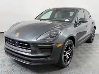 2023 Porsche Macan Base's photo