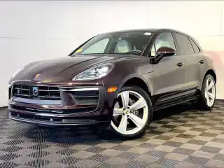2024 Porsche Macan T's photo