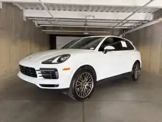 2023 Porsche Cayenne Platinum Edition's photo
