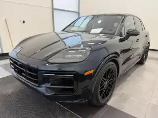 2025 Porsche Cayenne Turbo E-Hybrid's photo