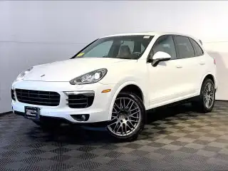2017 Porsche Cayenne Platinum Edition photo 1