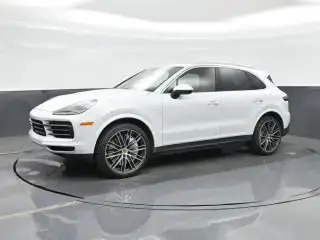 2022 Porsche Cayenne Base photo 1