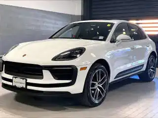2025 Porsche Macan T's photo