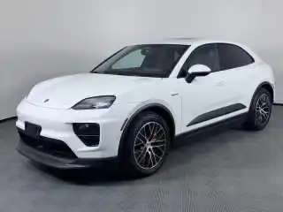 2025 Porsche Macan Macan 4S Electric's photo