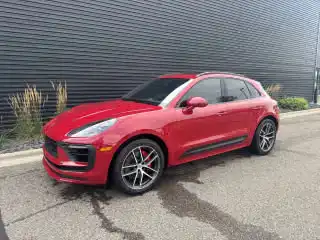 2025 Porsche Macan S's photo