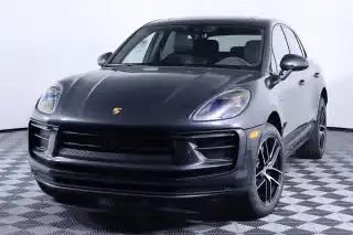 2026 Porsche Macan Base's photo
