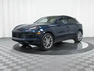 2026 Porsche Cayenne Base photo 5
