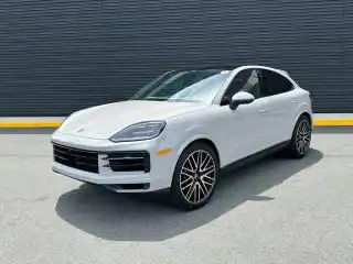2026 Porsche Cayenne S's photo