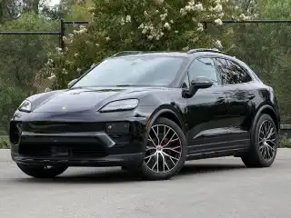 2025 Porsche Macan Macan 4S Electric's photo