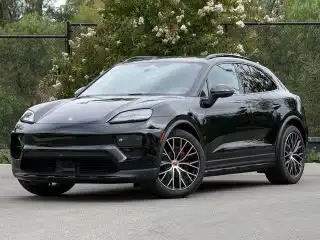 2025 Porsche Macan Macan 4S Electric's photo