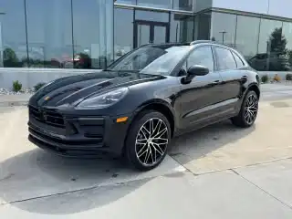 2026 Porsche Macan T's photo