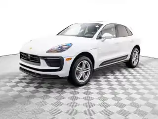 2026 Porsche Macan T's photo