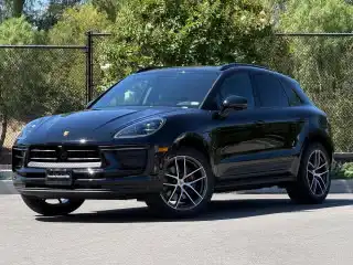 2026 Porsche Macan's photo