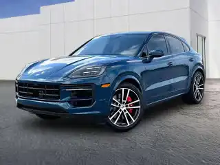 2026 Porsche Cayenne S's photo