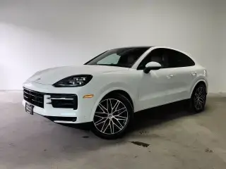 2026 Porsche Cayenne Base photo 5