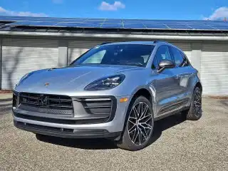 2026 Porsche Macan T's photo