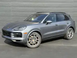2026 Porsche Cayenne Base's photo