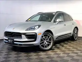 2024 Porsche Macan T's photo