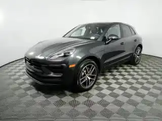 2026 Porsche Macan T's photo