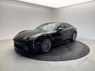 2026 Porsche Panamera 4's photo