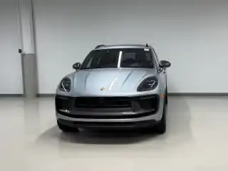 2026 Porsche Macan T's photo