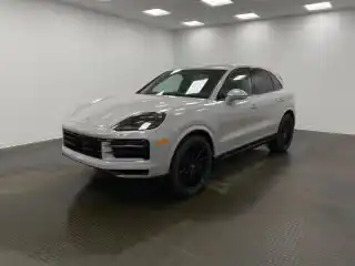 2026 Porsche Cayenne Base's photo