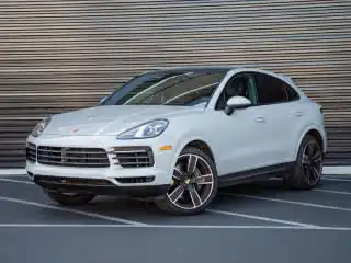 2023 Porsche Cayenne Platinum Edition's photo