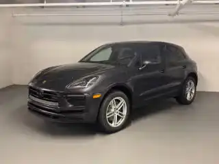 2026 Porsche Macan Base's photo