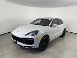 2023 Porsche Cayenne Turbo's photo