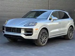 2026 Porsche Cayenne Base's photo