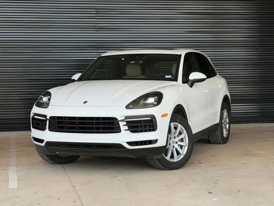 2020 Porsche Cayenne Base photo 3