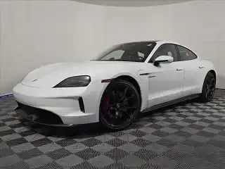 2026 Porsche Taycan GTS's photo