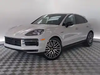 2026 Porsche Cayenne E-Hybrid's photo