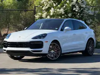 2023 Porsche Cayenne Turbo's photo