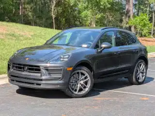 2026 Porsche Macan T's photo