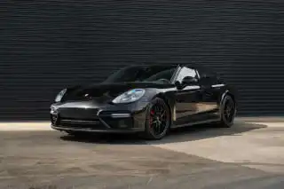2018 Porsche Panamera Turbo's photo