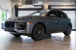 2026 Porsche Cayenne Base's photo